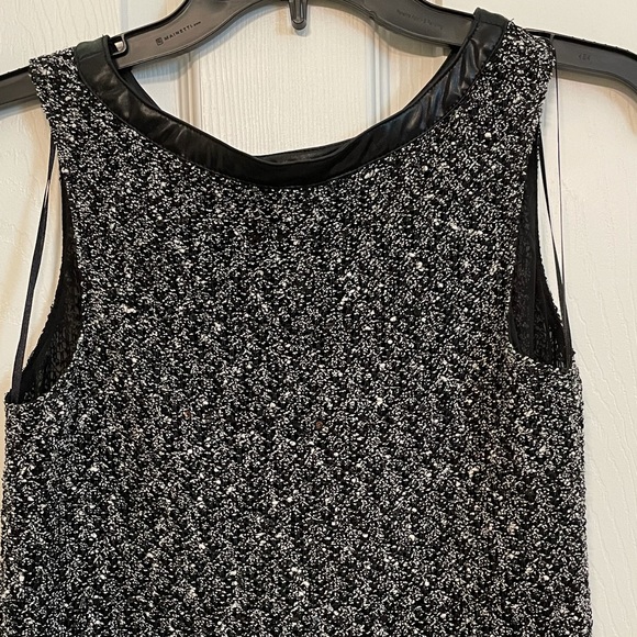 Top - Picture 2 of 2